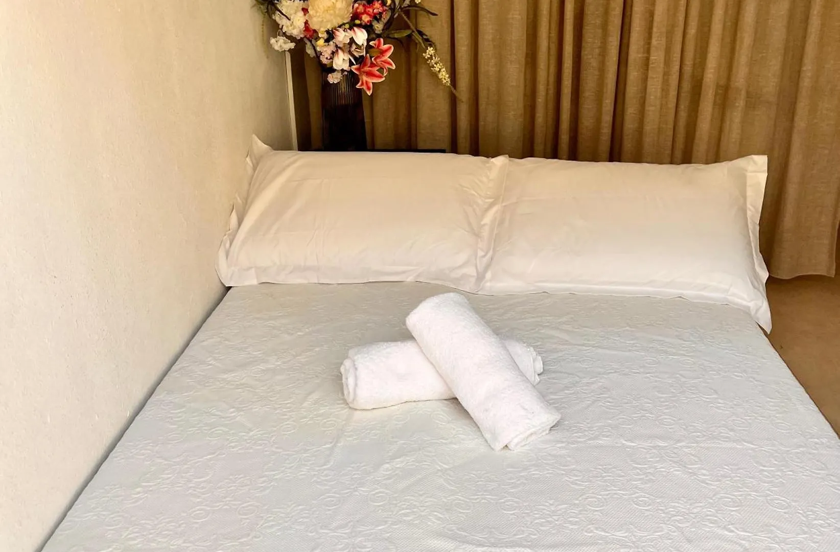 Hotel Pyr Private Studio Fuengirola 4*,  Spain